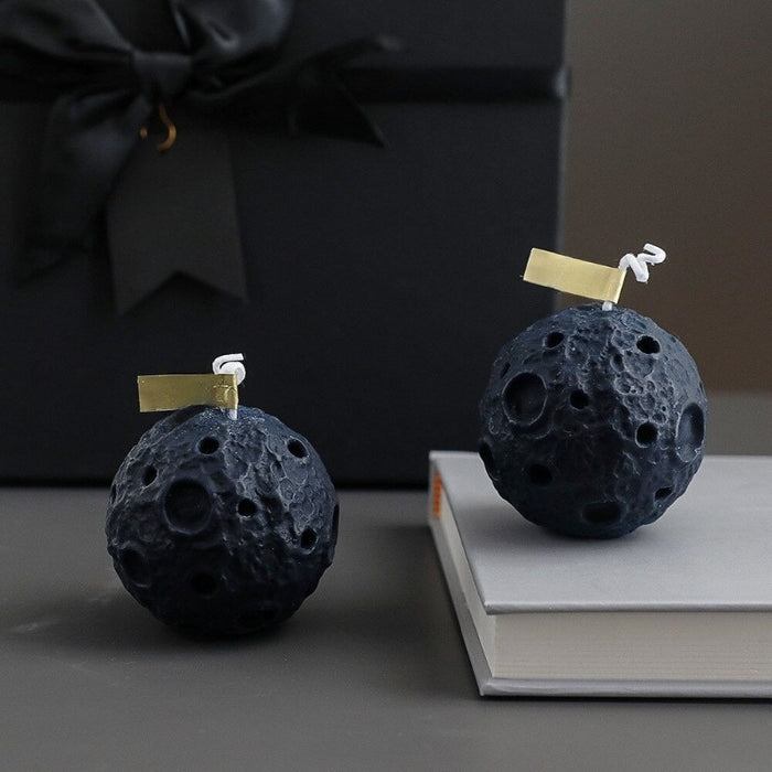 Black Lunar Shaped Scented Candles